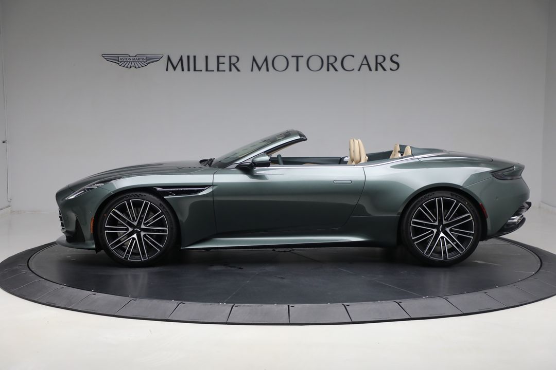 2025 Aston Martin DB12