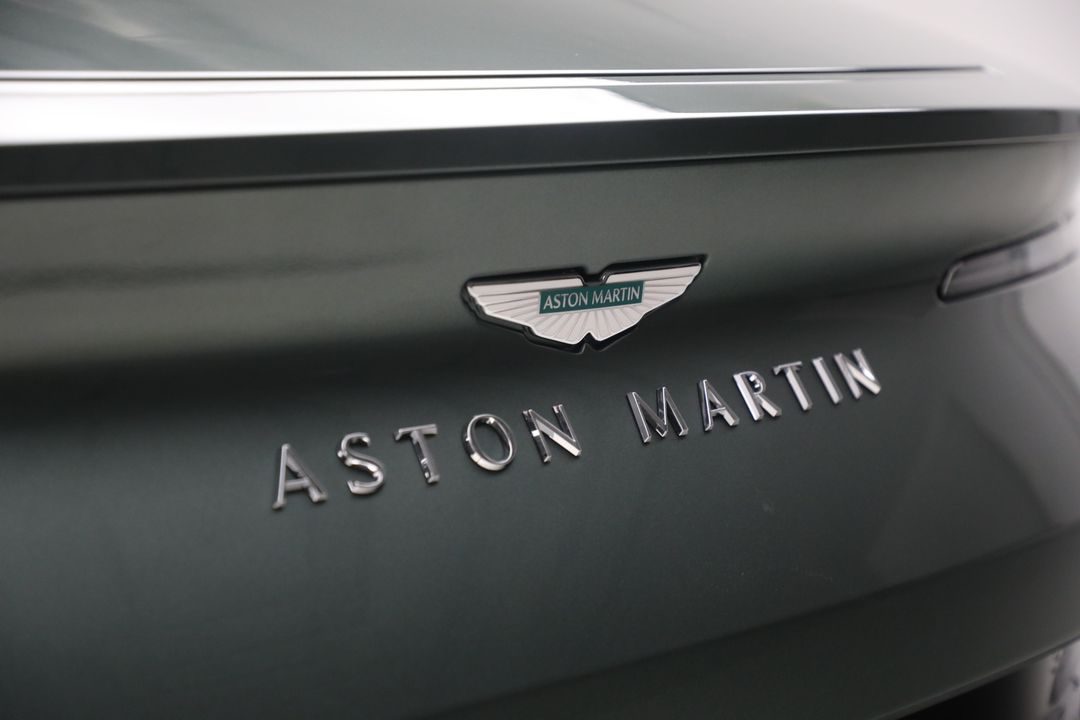 2025 Aston Martin DB12