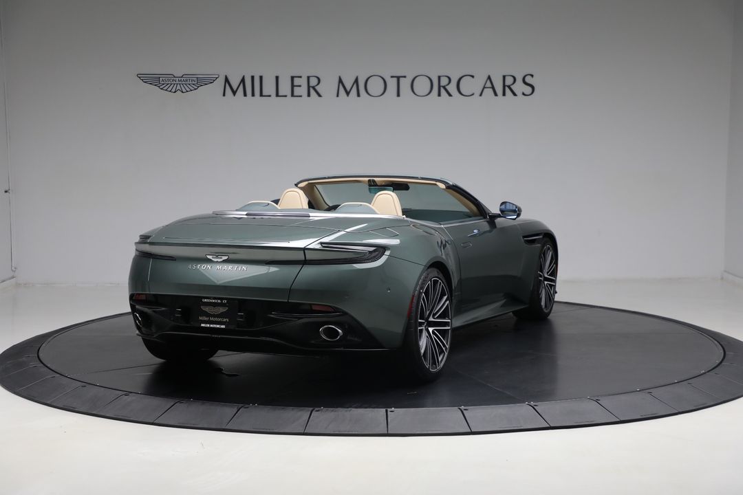 2025 Aston Martin DB12
