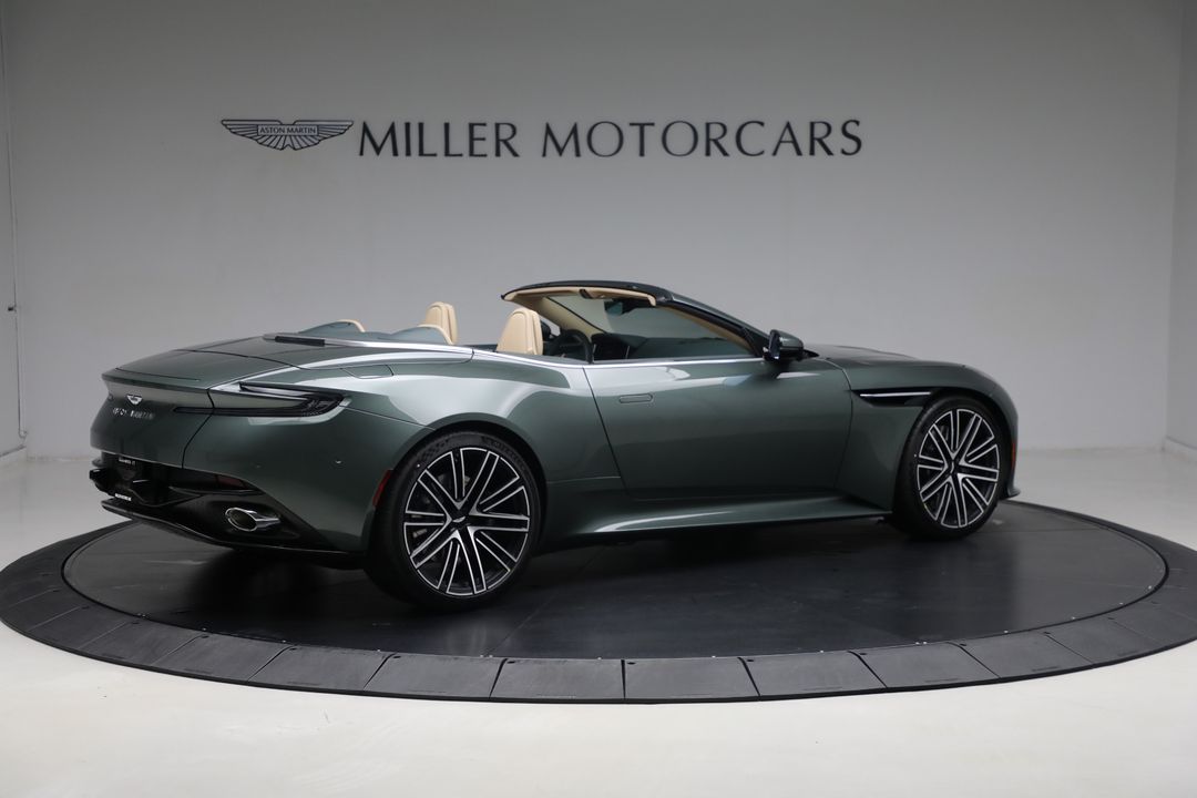 2025 Aston Martin DB12