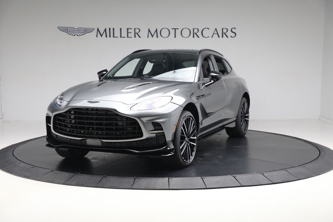 2025 Aston Martin DBX
