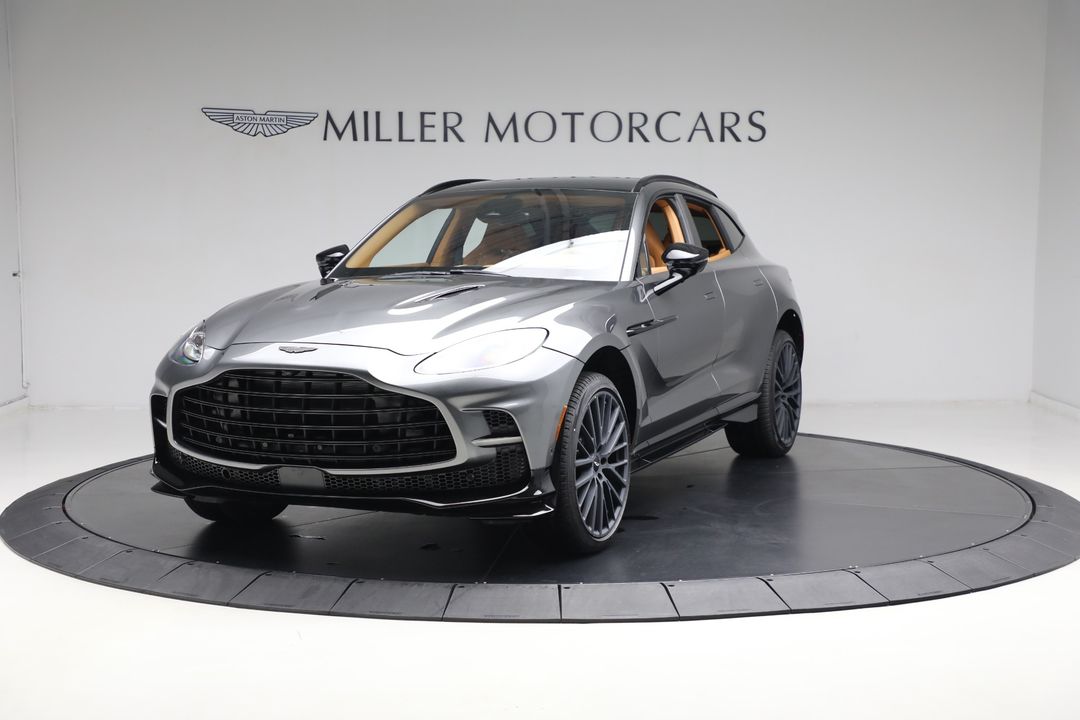 2025 Aston Martin DBX