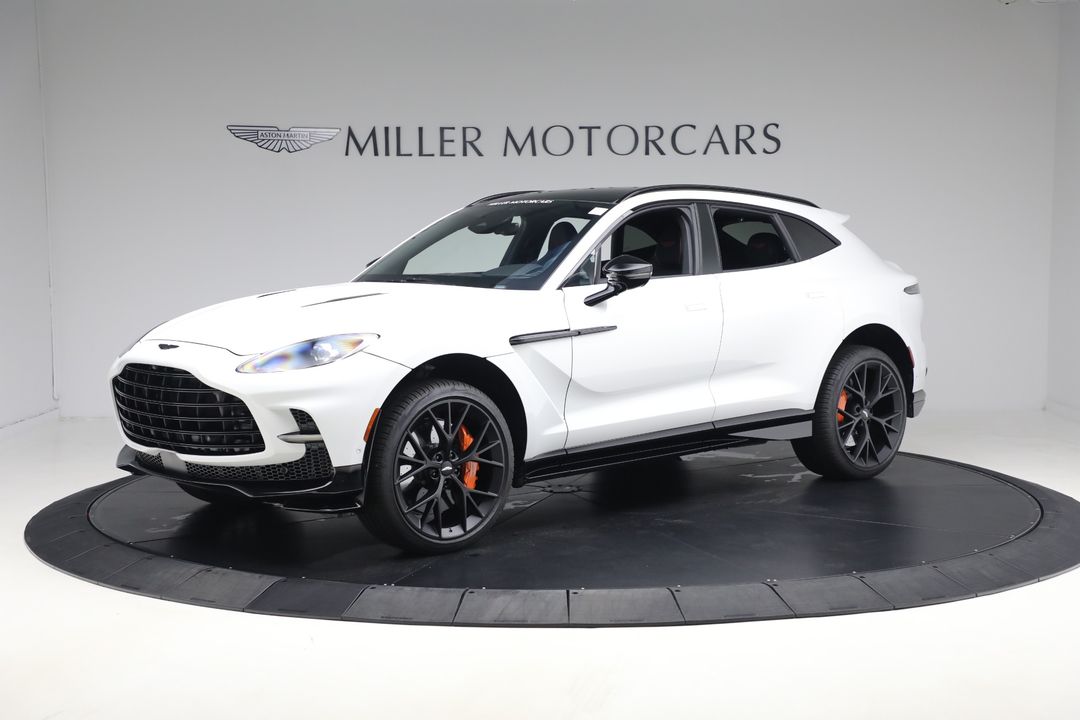 2025 Aston Martin DBX