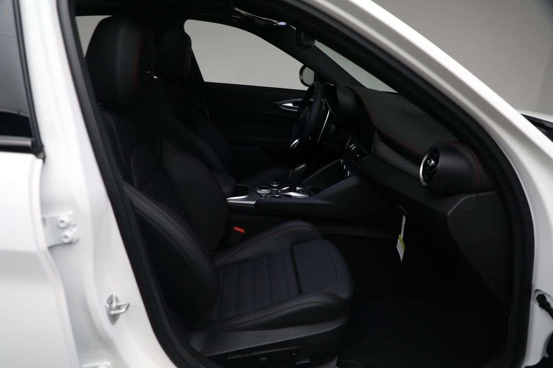 2025 Alfa Romeo Giulia