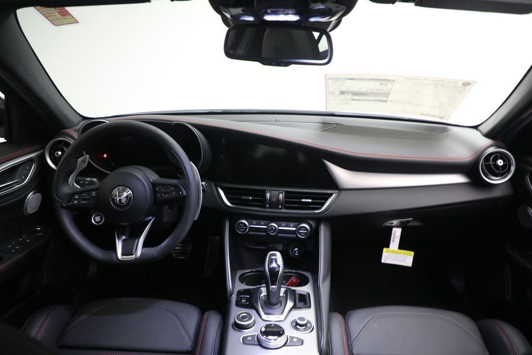 2025 Alfa Romeo Giulia