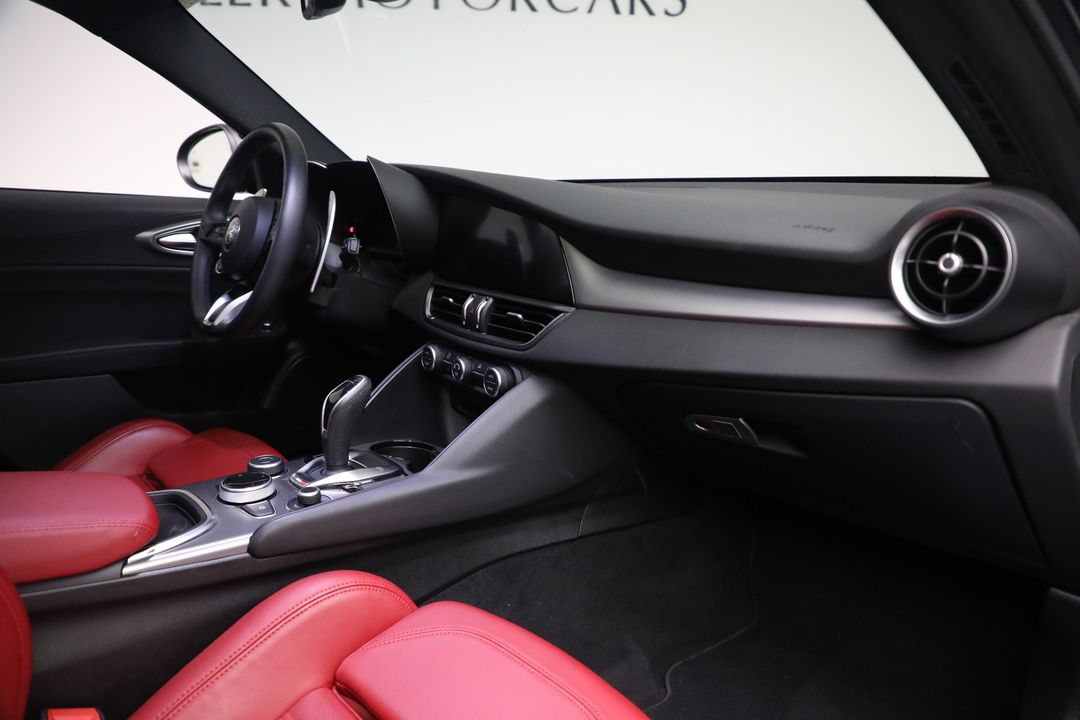 2025 Alfa Romeo Giulia