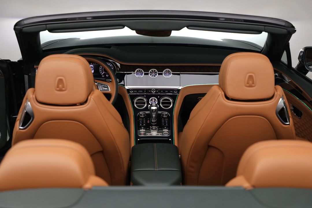 2025 Bentley Continental
