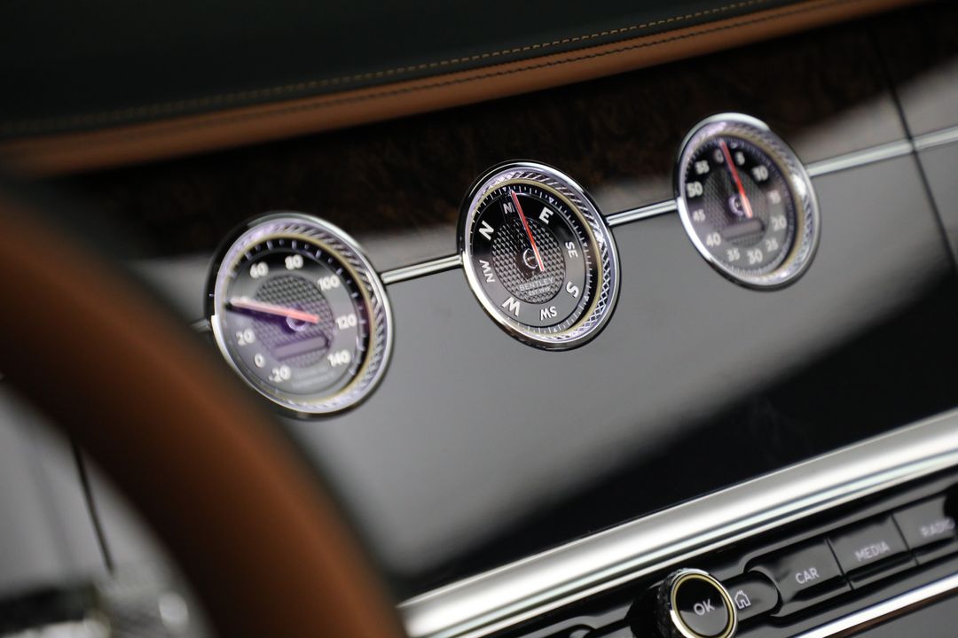 2025 Bentley Continental