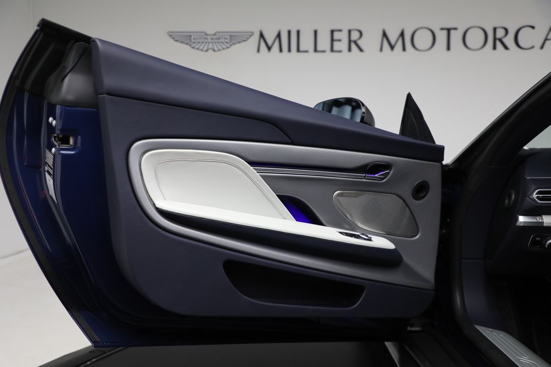 2025 Aston Martin Vanquish