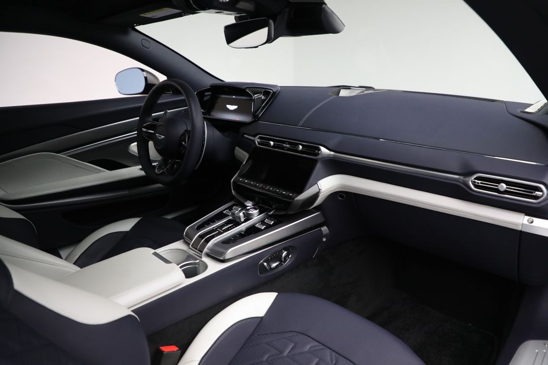 2025 Aston Martin Vanquish