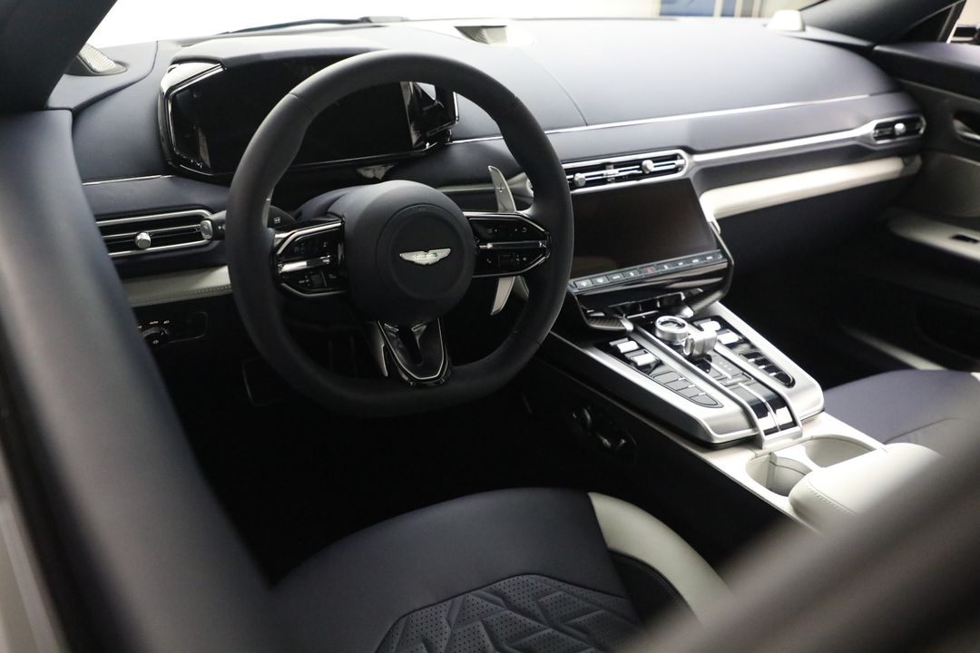 2025 Aston Martin Vanquish