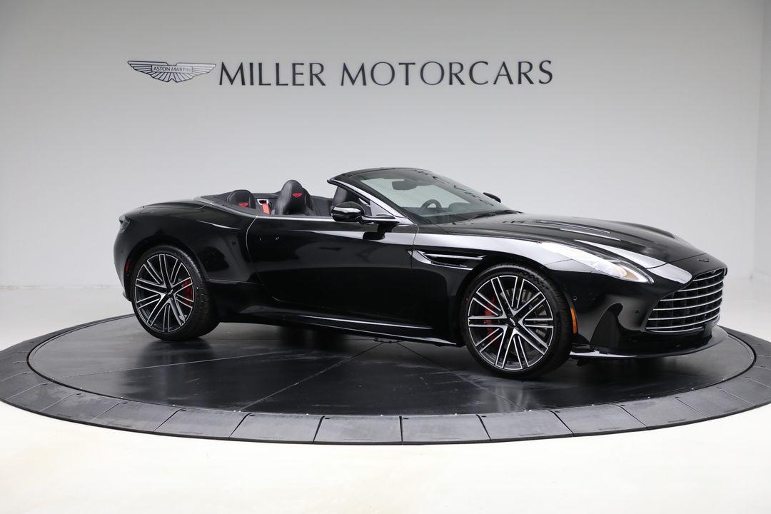 2025 Aston Martin DB12