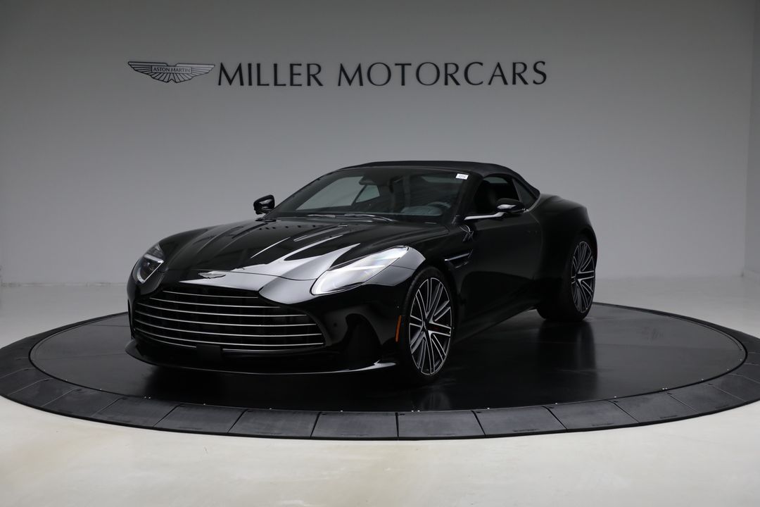 2025 Aston Martin DB12