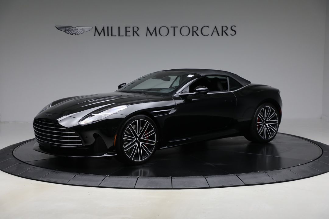 2025 Aston Martin DB12