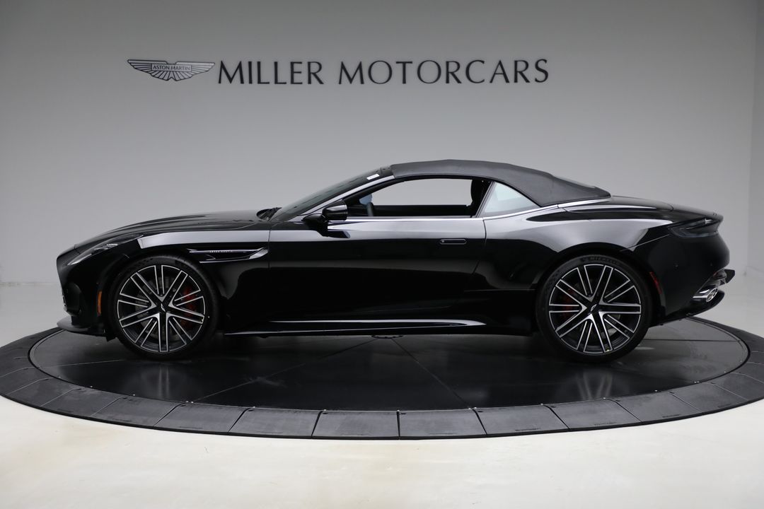 2025 Aston Martin DB12