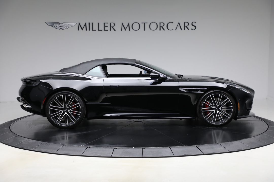 2025 Aston Martin DB12