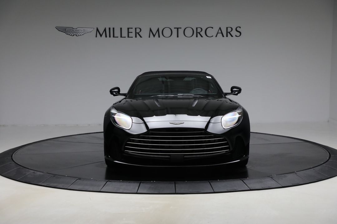 2025 Aston Martin DB12