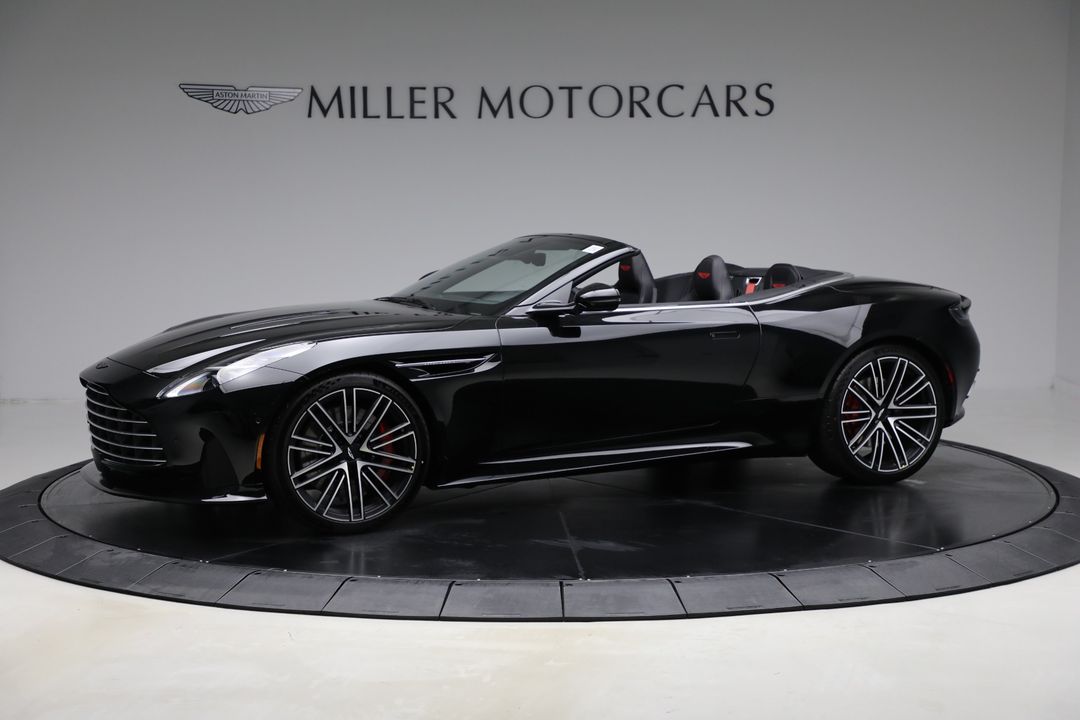 2025 Aston Martin DB12