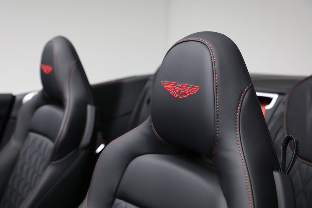 2025 Aston Martin DB12
