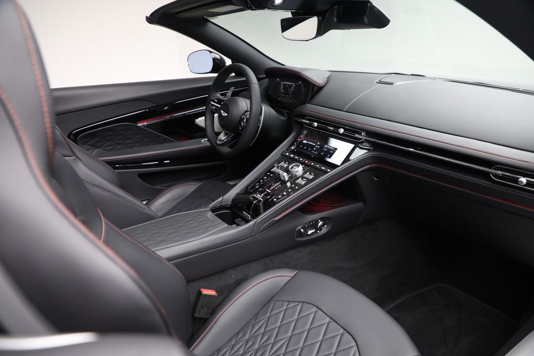 2025 Aston Martin DB12