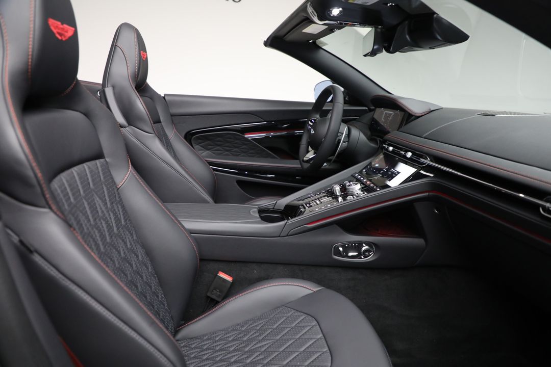2025 Aston Martin DB12