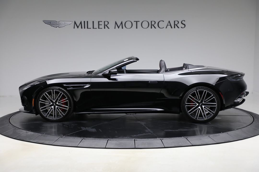 2025 Aston Martin DB12