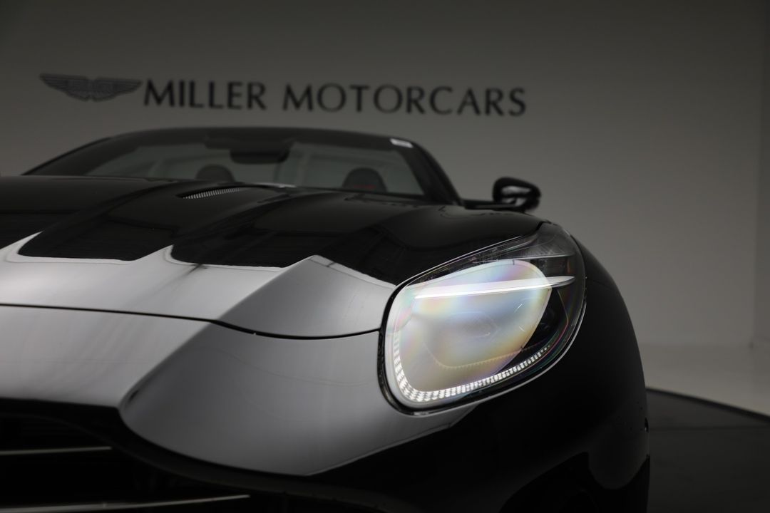2025 Aston Martin DB12