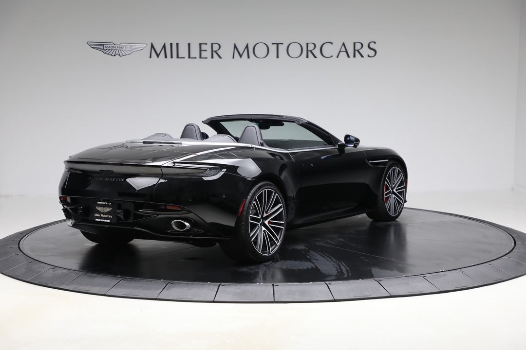 2025 Aston Martin DB12
