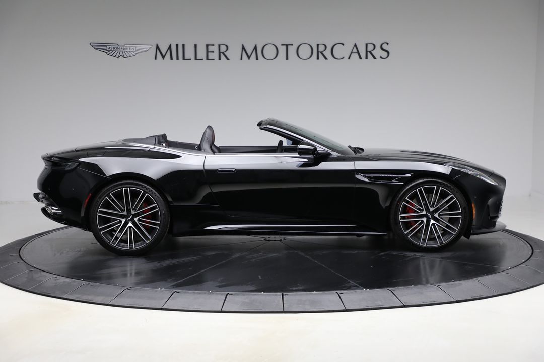 2025 Aston Martin DB12