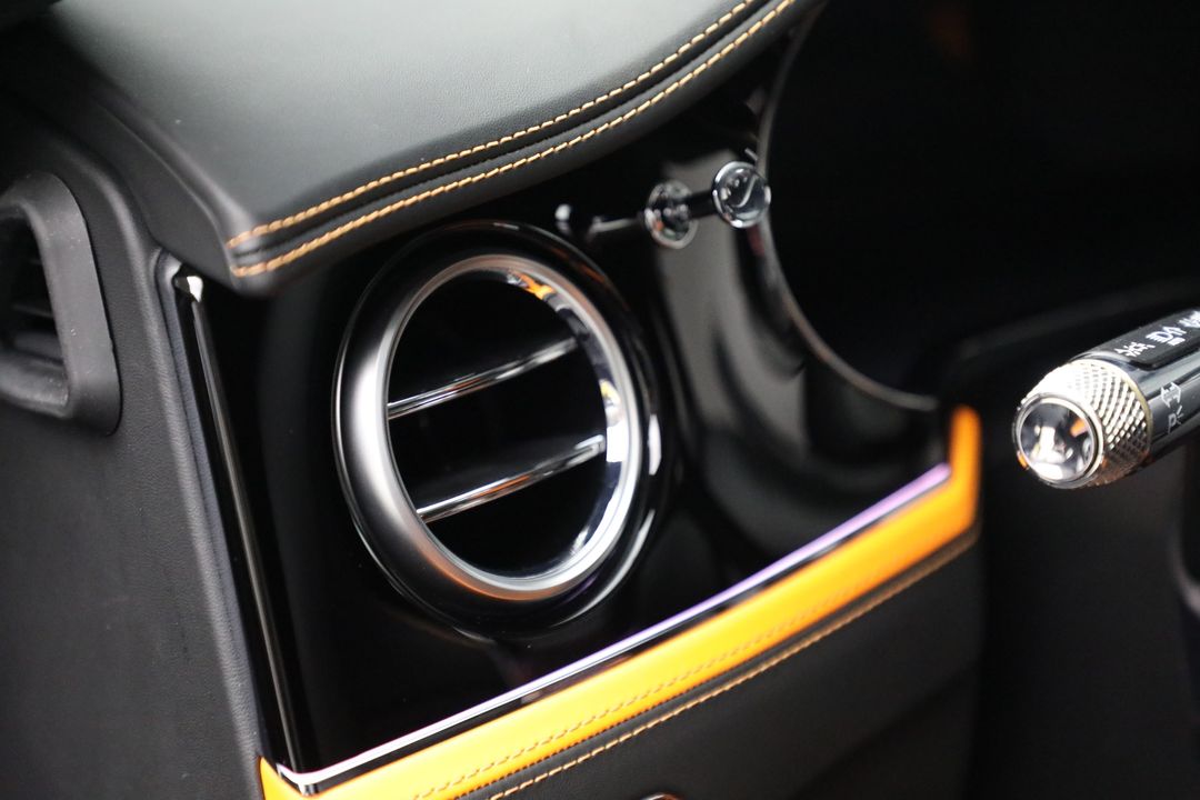 2025 Bentley Flying Spur