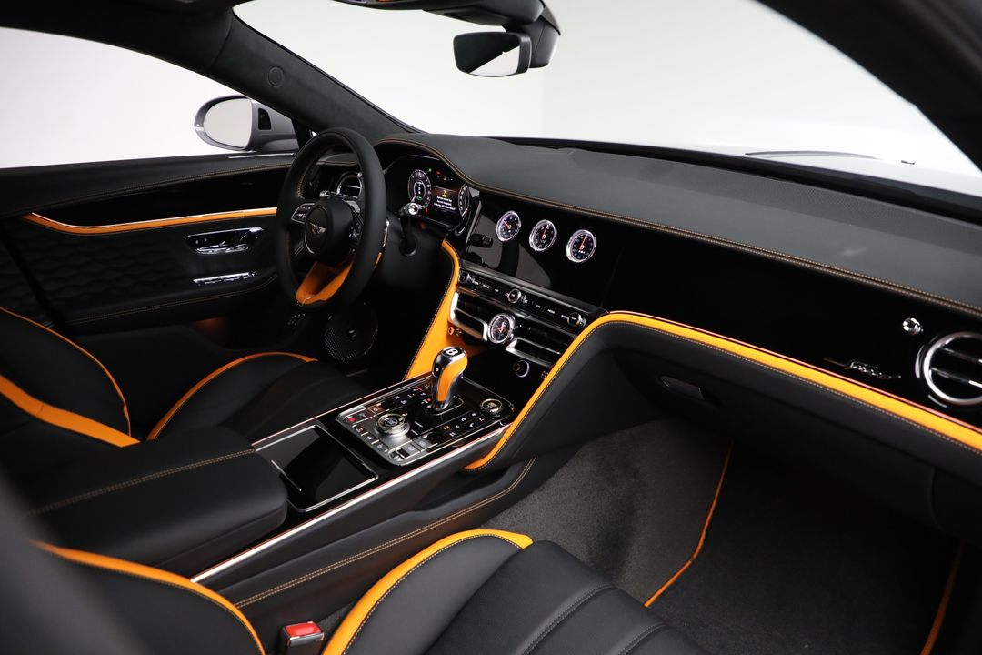 2025 Bentley Flying Spur