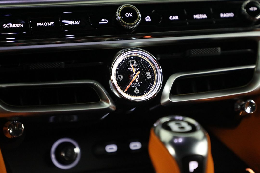 2025 Bentley Flying Spur