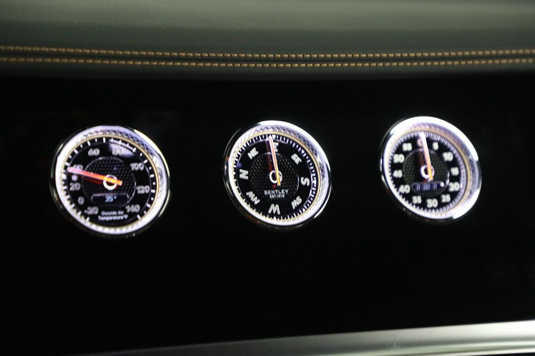 2025 Bentley Flying Spur