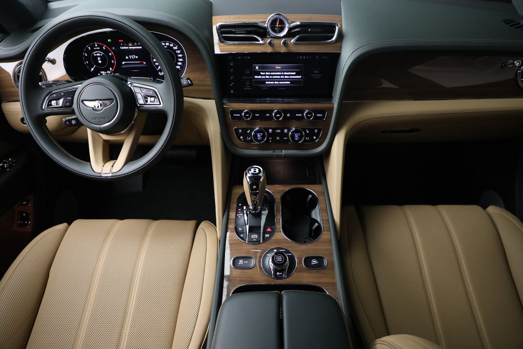 2025 Bentley Bentayga