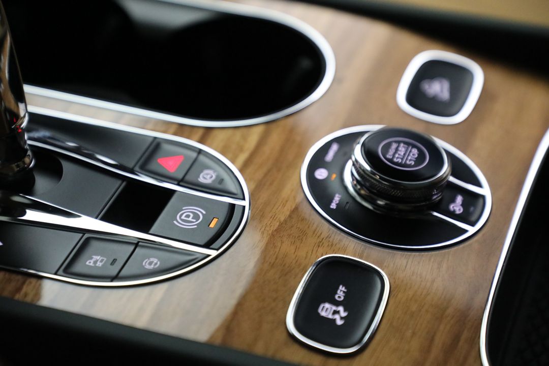 2025 Bentley Bentayga