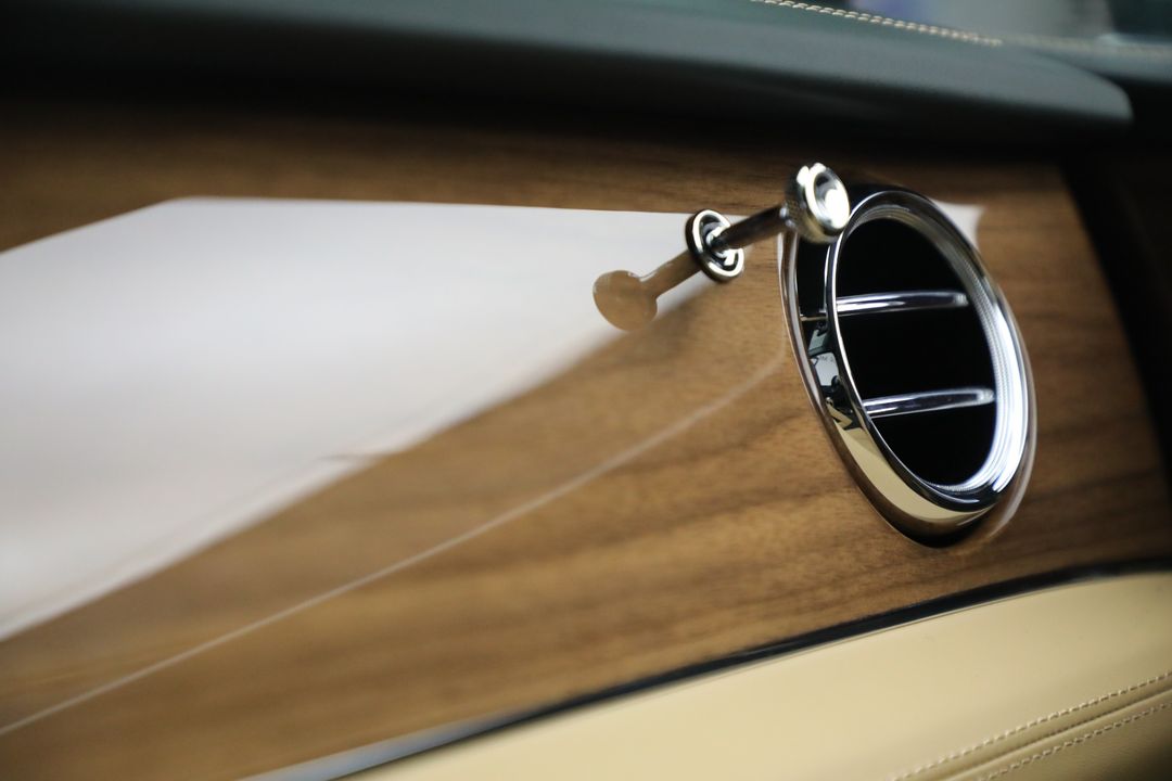 2025 Bentley Bentayga