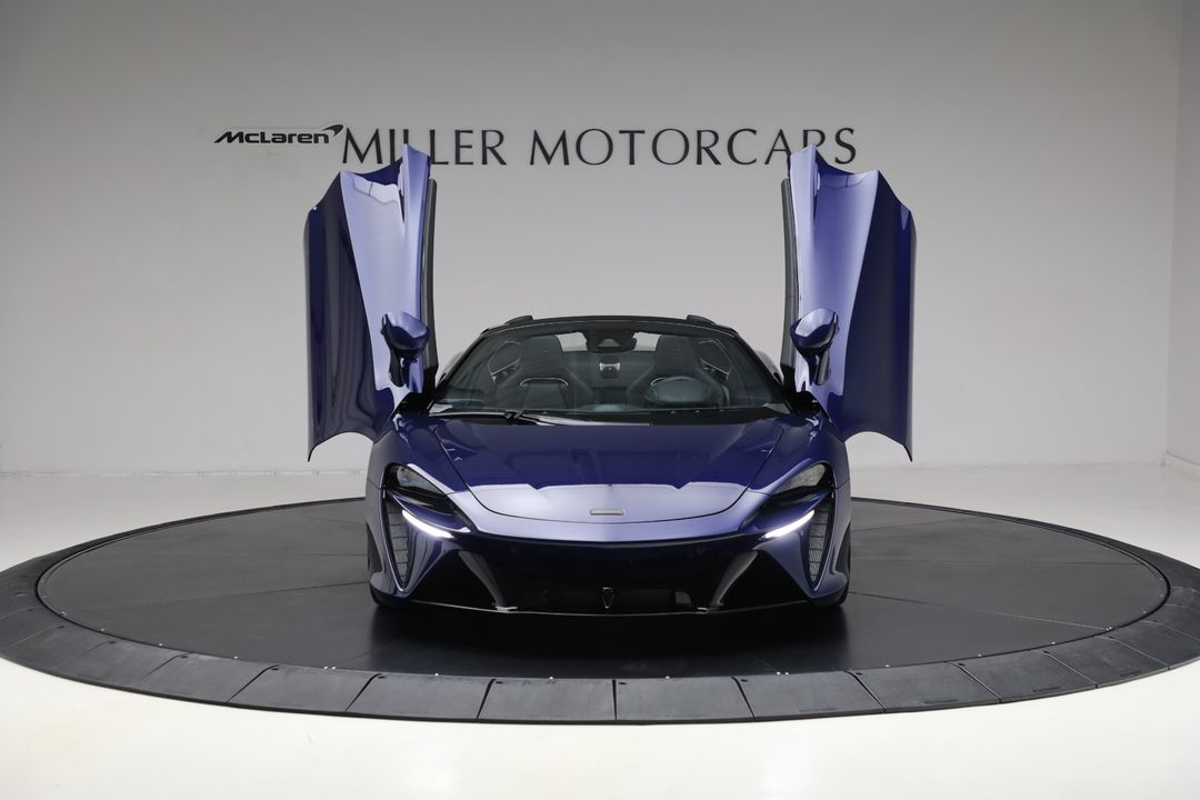 2025 McLaren Artura Spider