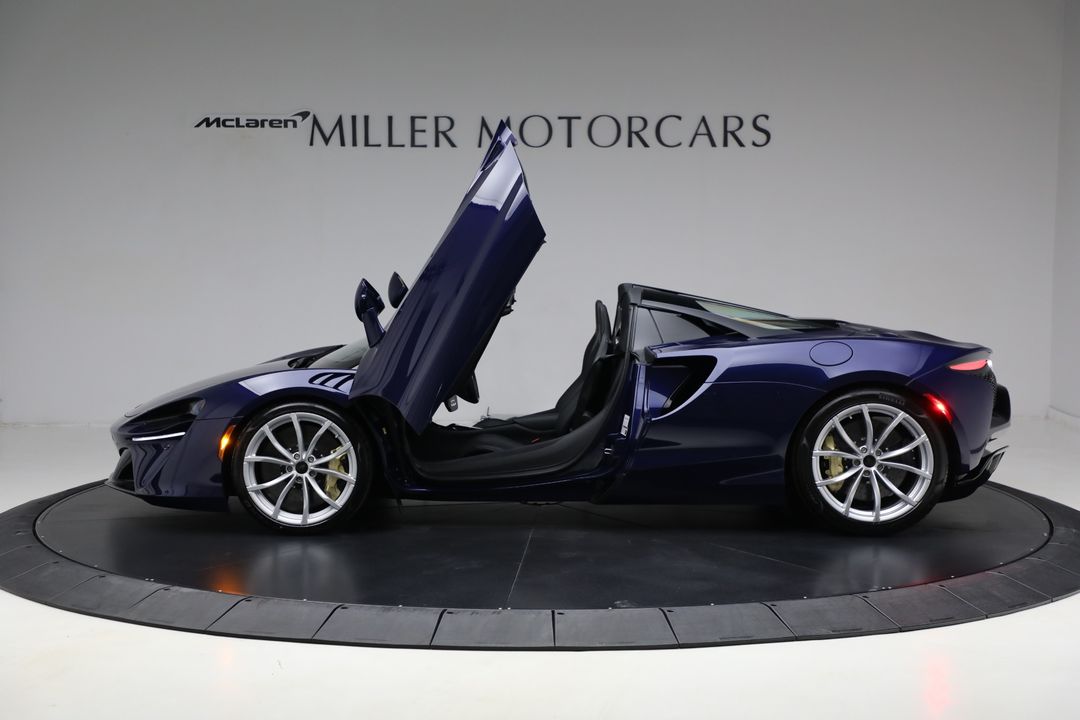 2025 McLaren Artura Spider
