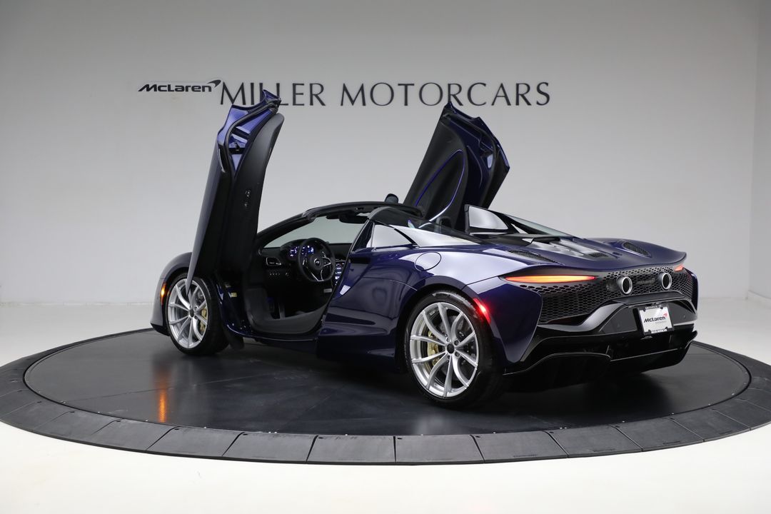 2025 McLaren Artura Spider
