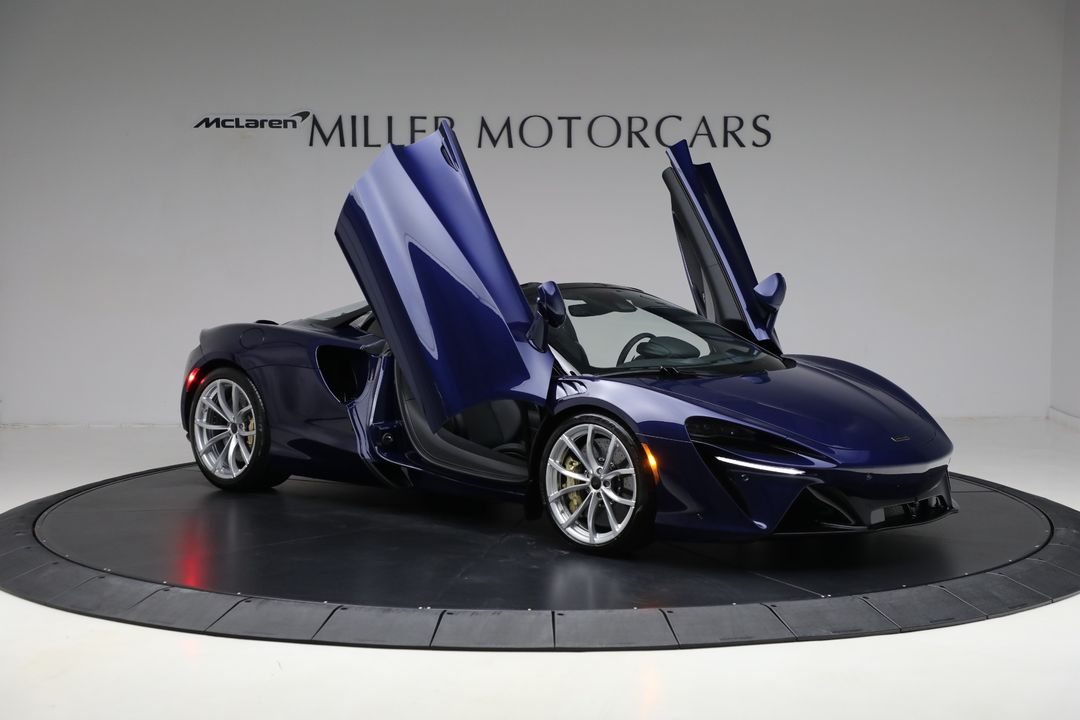 2025 McLaren Artura Spider