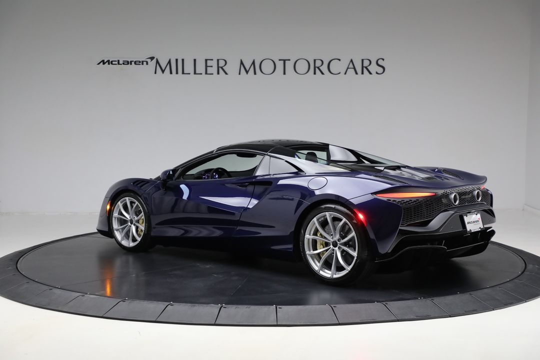 2025 McLaren Artura Spider