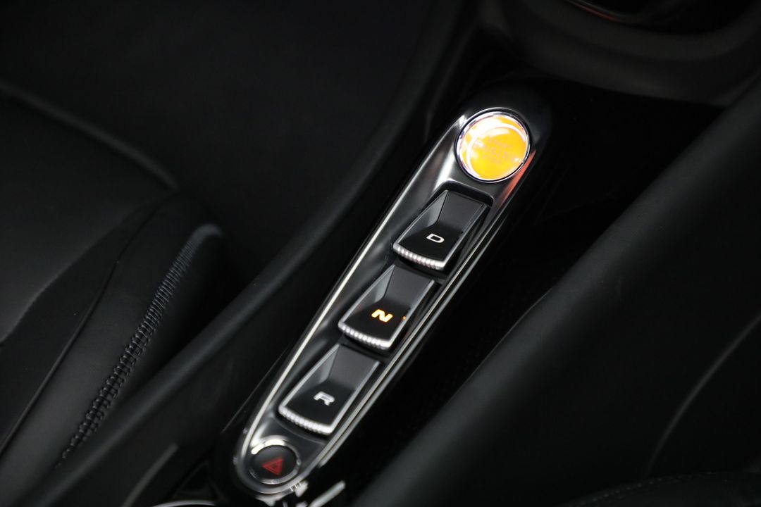 2025 McLaren Artura Spider