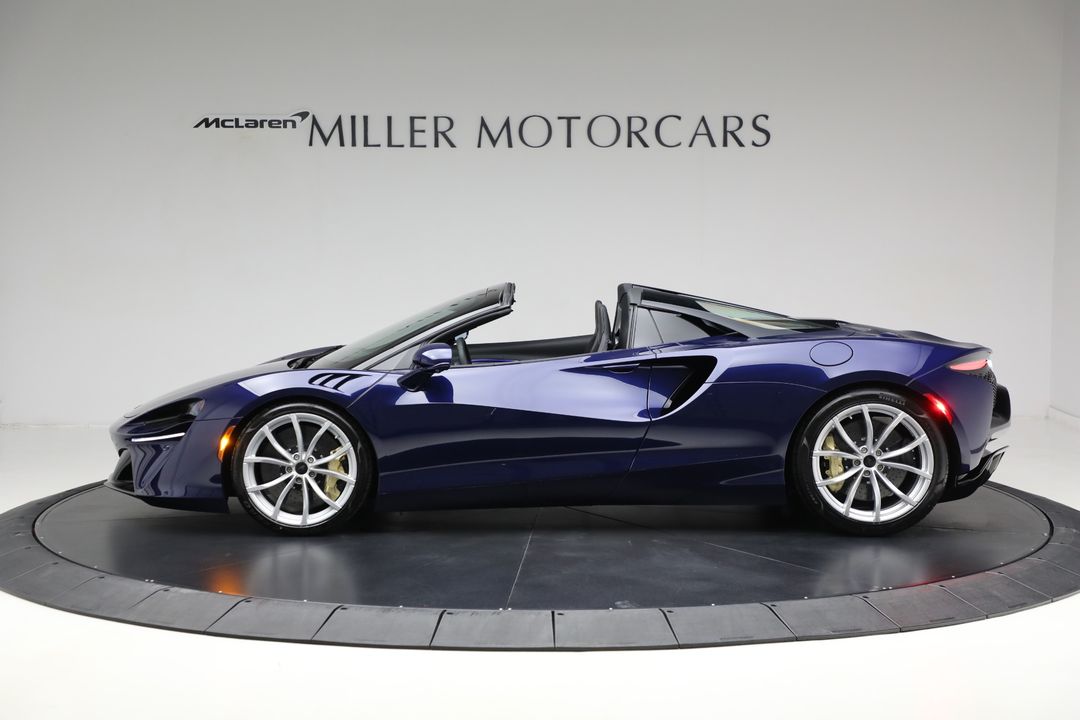 2025 McLaren Artura Spider