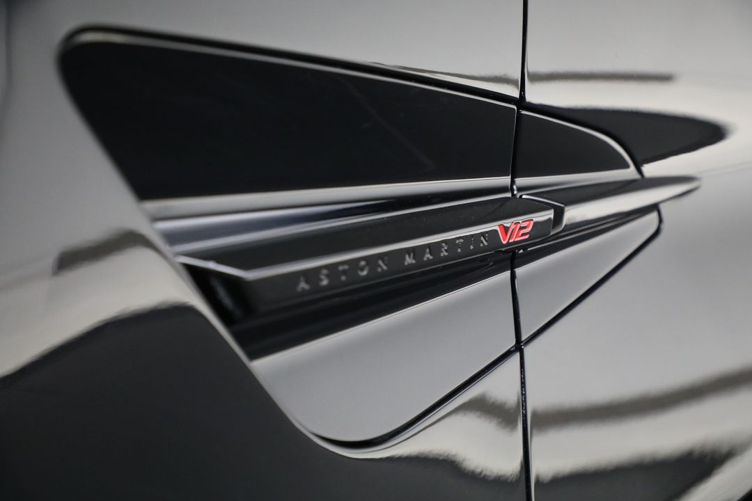 2025 Aston Martin Vanquish
