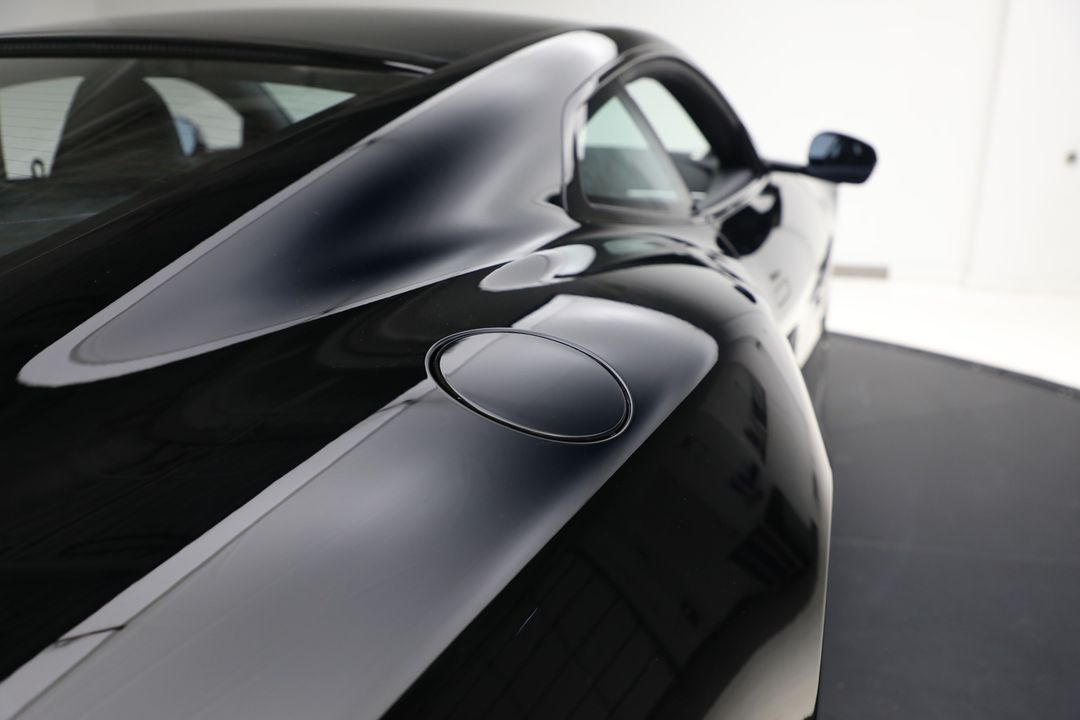 2025 Aston Martin Vanquish