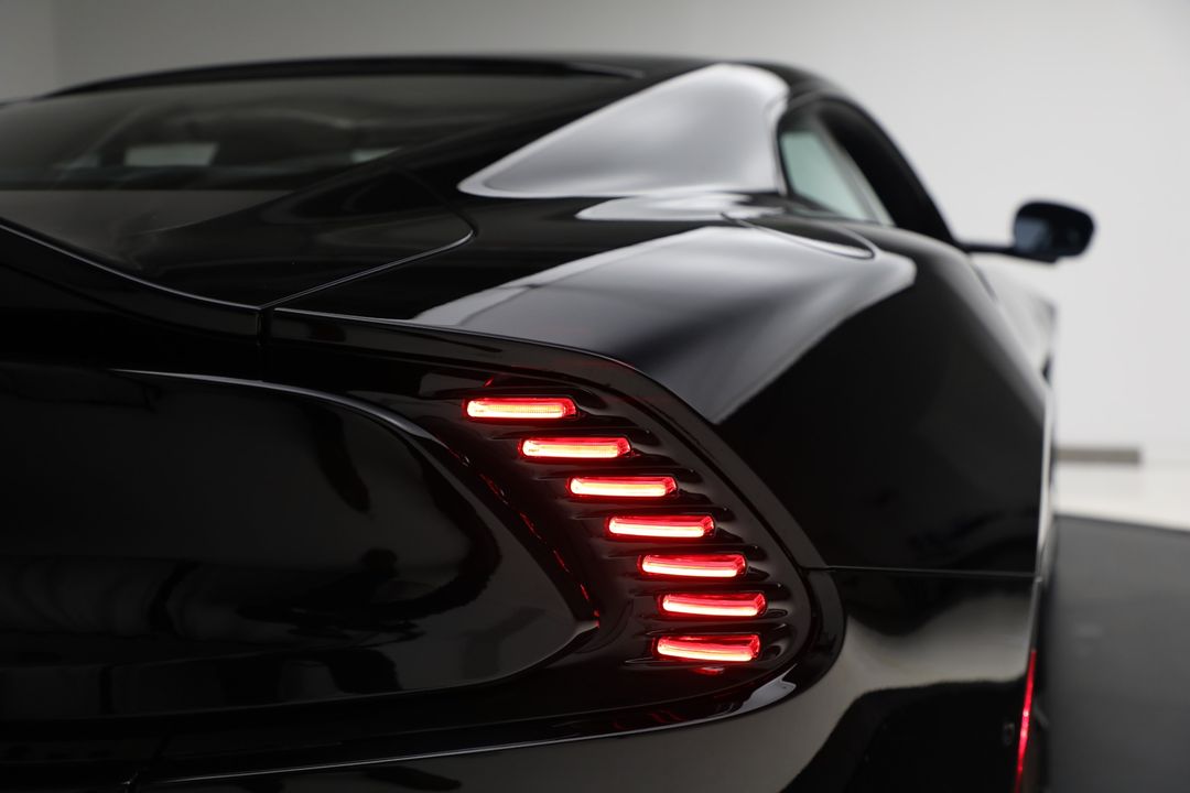 2025 Aston Martin Vanquish