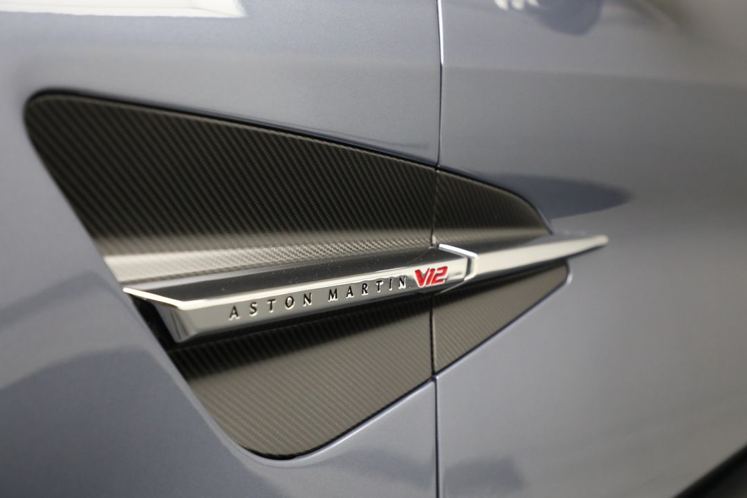 2025 Aston Martin Vanquish