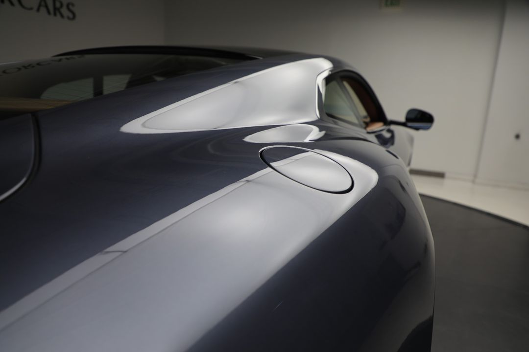 2025 Aston Martin Vanquish