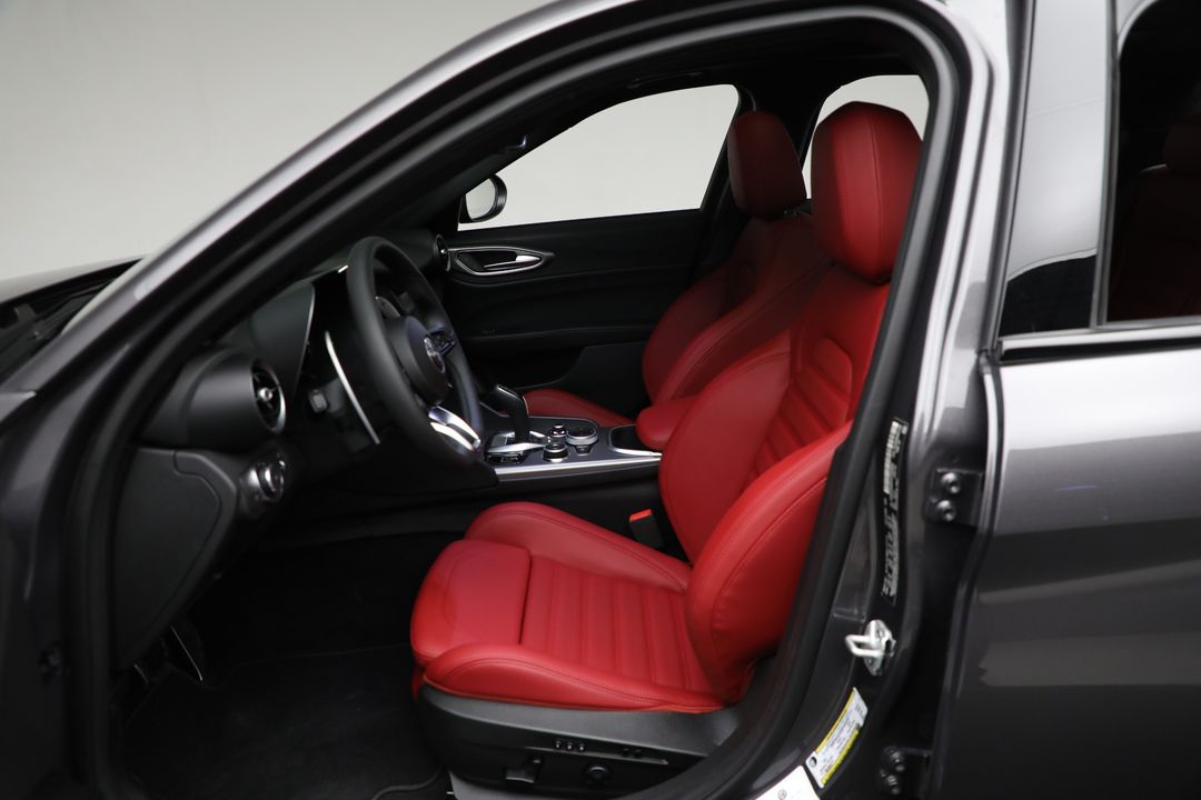 2025 Alfa Romeo Giulia