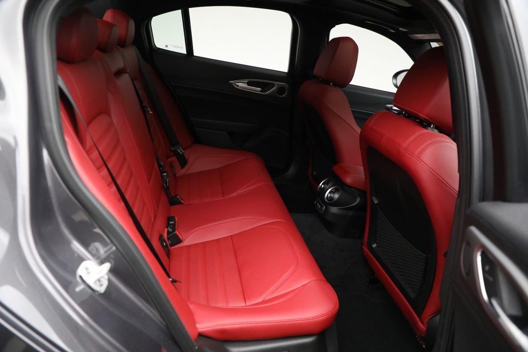 2025 Alfa Romeo Giulia